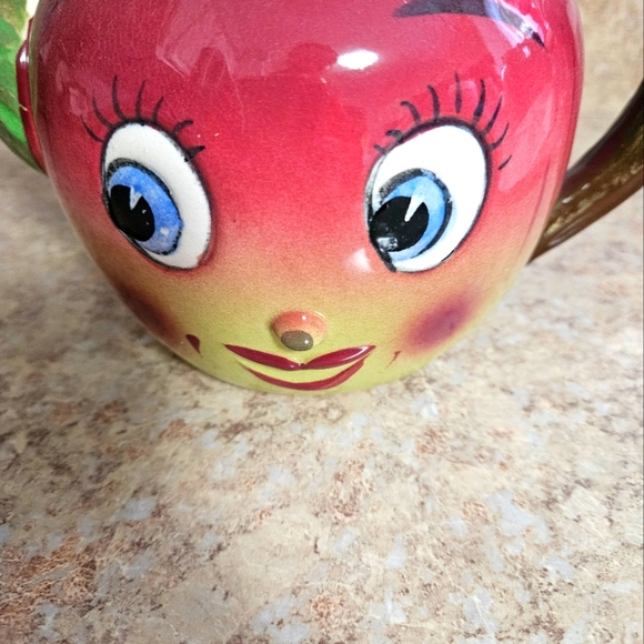 Vintage PY apple anthropomorphic teapot - Picture 5 of 6